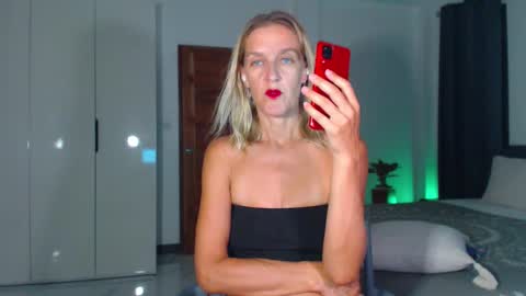 Lola online show from 02/07/26, 12:53