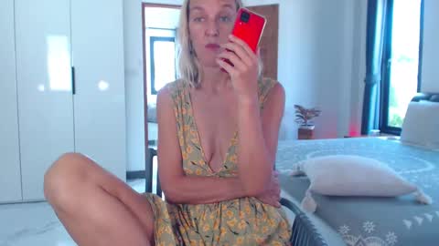 Lola online show from 03/21/26, 08:19