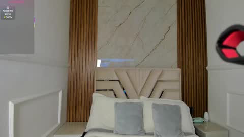 Lola Angel online show from 03/04/25, 07:43