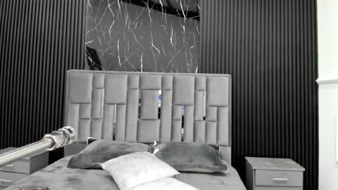 Lola Angel online show from 11/08/25, 07:45