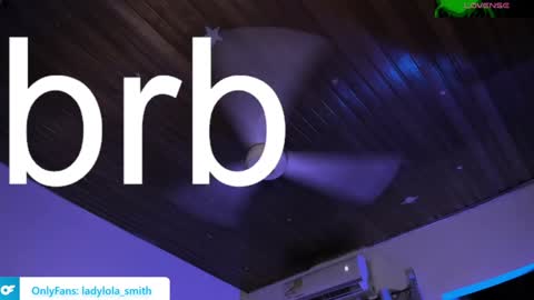 Snapshot of lolaasmith_21 chatting on 12/12/24, 01:32 lolaasmith_21 online show from 12/12/24, 01:32