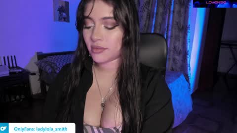 Snapshot of lolaasmith_21 chatting on 12/15/24, 11:53 lolaasmith_21 online show from 12/15/24, 11:53