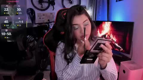 Snapshot of lolaasmith_21 chatting on 02/14/26, 07:16 lolaasmith_21 online show from 02/14/26, 07:16