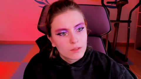 Snapshot of lolaasmus chatting on 12/15/24, 08:19 I consider myself the god Loki but life just calls me LOL online show from 12/15/24, 08:19