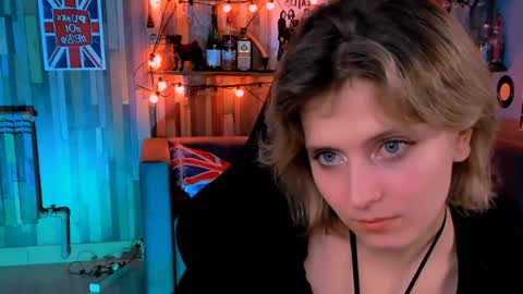 Snapshot of lolaasmus chatting on 12/17/24, 11:49 I consider myself the god Loki but life just calls me LOL online show from 12/17/24, 11:49