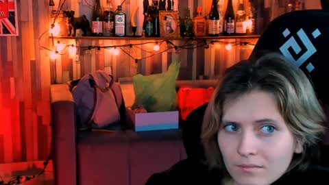 Snapshot of lolaasmus chatting on 12/18/24, 03:11 I consider myself the god Loki but life just calls me LOL online show from 12/18/24, 03:11