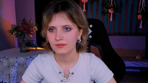 Snapshot of lolaasmus chatting on 01/18/25, 08:20 I consider myself the god Loki but life just calls me LOL online show from 01/18/25, 08:20