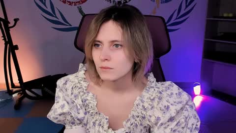 Snapshot of lolaasmus chatting on 01/22/25, 09:02 I consider myself the god Loki but life just calls me LOL online show from 01/22/25, 09:02