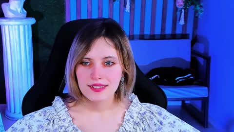 Snapshot of lolaasmus chatting on 01/23/25, 11:15 I consider myself the god Loki but life just calls me LOL online show from 01/23/25, 11:15