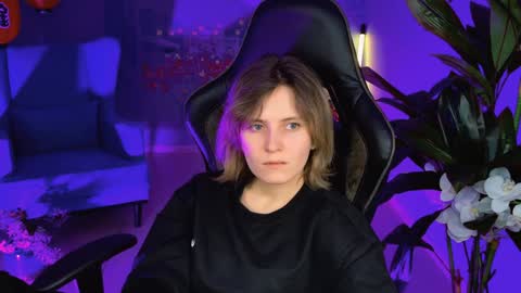 Snapshot of lolaasmus chatting on 02/04/25, 08:13 I consider myself the god Loki but life just calls me LOL online show from 02/04/25, 08:13