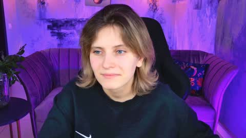 Snapshot of lolaasmus chatting on 02/05/25, 01:11 I consider myself the god Loki but life just calls me LOL online show from 02/05/25, 01:11