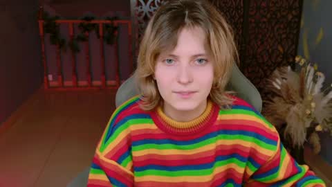 Snapshot of lolaasmus chatting on 02/08/25, 07:16 I consider myself the god Loki but life just calls me LOL online show from 02/08/25, 07:16