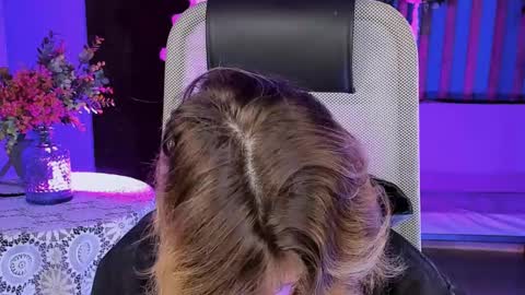 Snapshot of lolaasmus chatting on 02/12/25, 07:55 I consider myself the god Loki but life just calls me LOL online show from 02/12/25, 07:55