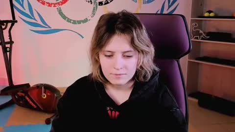 Snapshot of lolaasmus chatting on 02/13/25, 11:17 I consider myself the god Loki but life just calls me LOL online show from 02/13/25, 11:17