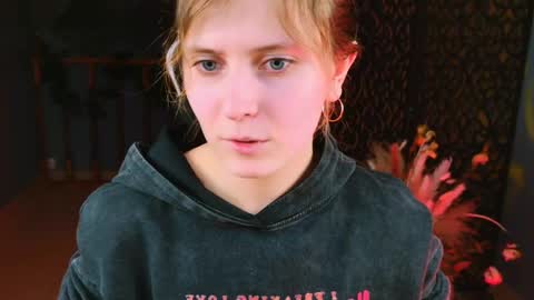 Snapshot of lolaasmus chatting on 02/18/25, 10:49 I consider myself the god Loki but life just calls me LOL online show from 02/18/25, 10:49