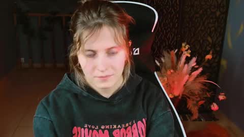 Snapshot of lolaasmus chatting on 02/18/25, 01:55 I consider myself the god Loki but life just calls me LOL online show from 02/18/25, 01:55