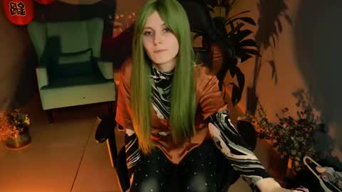 Snapshot of lolaasmus chatting on 02/22/25, 02:30 I consider myself the god Loki but life just calls me LOL online show from 02/22/25, 02:30