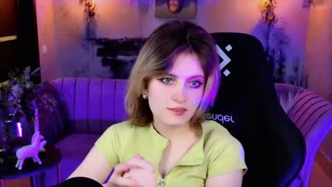 Snapshot of lolaasmus chatting on 02/25/25, 11:08 I consider myself the god Loki but life just calls me LOL online show from 02/25/25, 11:08