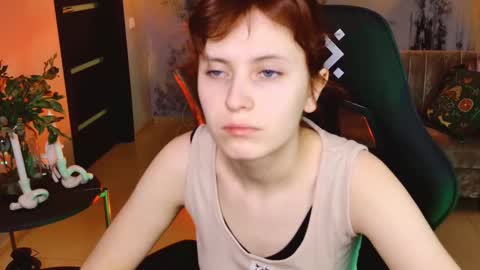 Snapshot of lolaasmus chatting on 03/12/25, 05:13 I consider myself the god Loki but life just calls me LOL online show from 03/12/25, 05:13