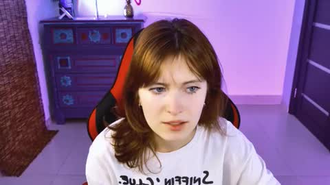 Snapshot of lolaasmus chatting on 11/20/25, 03:23 I consider myself the god Loki but life just calls me LOL online show from 11/20/25, 03:23