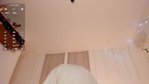  Lola Berry  online show from 01/26/25, 09:08