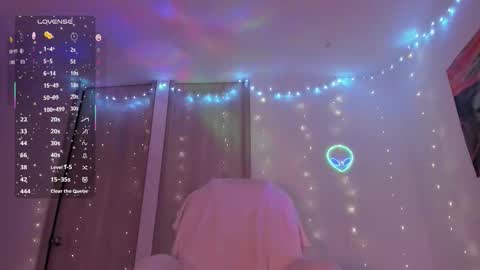  Lola Berry  online show from 11/20/25, 11:10