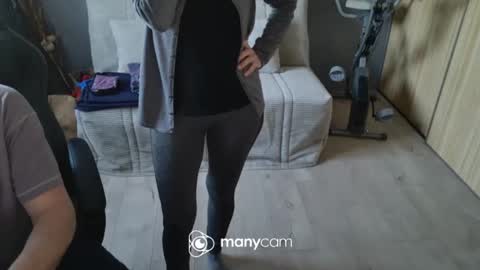 Snapshot of lolacharly chatting on 02/04/25, 02:32 z1cpl38 online show from 02/04/25, 02:32