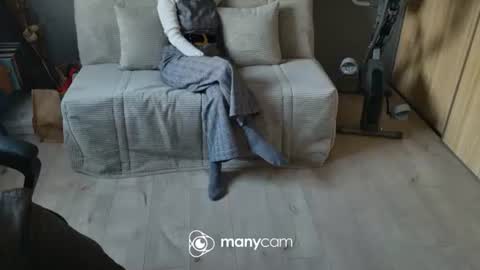 Snapshot of lolacharly chatting on 02/05/25, 03:20 z1cpl38 online show from 02/05/25, 03:20