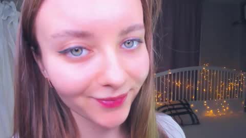 lolacorish online show from 01/12/26, 07:02