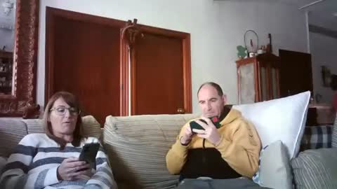 LOLA HUESO y ERIC online show from 02/28/25, 02:53