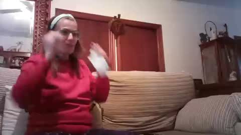 LOLA HUESO y ERIC online show from 03/08/25, 04:50