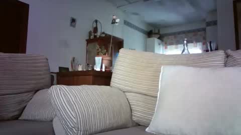 LOLA HUESO y ERIC online show from 12/22/25, 09:06