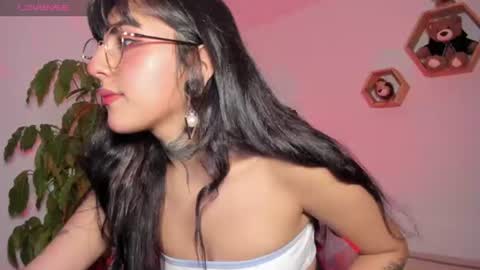 Snapshot of lolaleah_ chatting on 07/16/26, 10:49 Lola online show from 07/16/26, 10:49