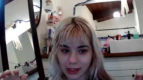 Lola Lixx online show from 03/05/26, 11:01