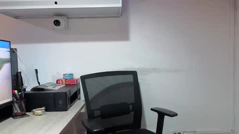 lolalola_12 online show from 01/09/26, 11:39