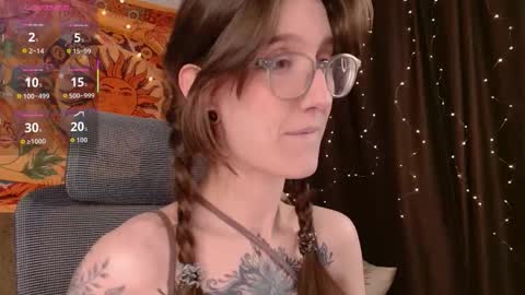 lolami_ online show from 03/26/26, 07:36