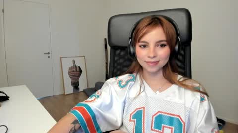 Lola doll online show from 04/06/26, 06:25