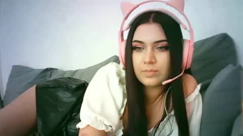 LolaXBunnyx online show from 06/16/26, 11:57