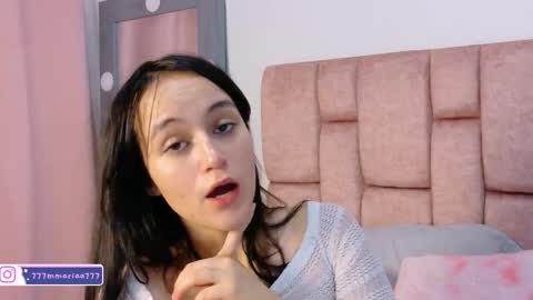 Snapshot of lolayun chatting on 11/04/25, 01:54 Lola online show from 11/04/25, 01:54