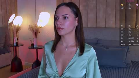 Snapshot of lolla_spencer chatting on 11/06/25, 04:41 Lolla online show from 11/06/25, 04:41