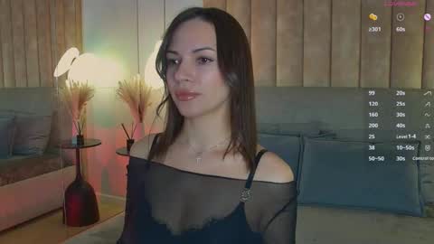 Snapshot of lolla_spencer chatting on 11/22/25, 04:50 Lolla online show from 11/22/25, 04:50