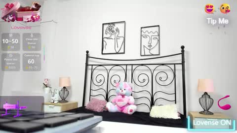 Lolla online show from 12/16/25, 06:18