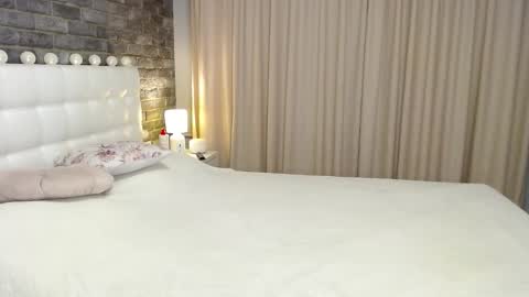 Snapshot of lollidoli__ chatting on 10/28/25, 05:15 Victoria online show from 10/28/25, 05:15