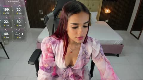 Snapshot of lolly18_ chatting on 02/03/25, 12:03 lolly18_ online show from 02/03/25, 12:03