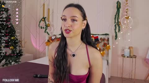 Snapshot of lolly_neal chatting on 12/28/24, 05:02 Lolly online show from 12/28/24, 05:02