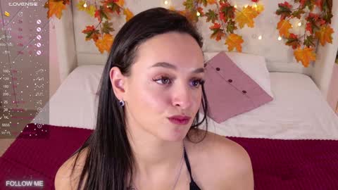 Snapshot of lolly_neal chatting on 02/03/25, 11:20 Lolly online show from 02/03/25, 11:20