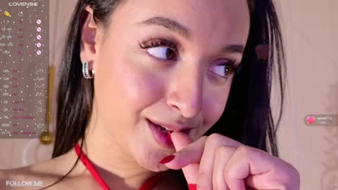 Snapshot of lolly_neal chatting on 02/04/25, 08:13 Lolly online show from 02/04/25, 08:13