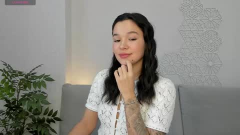 Snapshot of lolly_turner chatting on 09/09/25, 05:07 lolly_turner online show from 09/09/25, 05:07