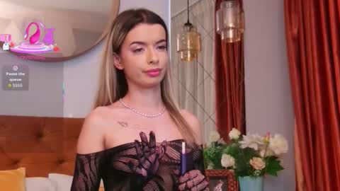 Lolly. online show from 12/19/25, 07:43