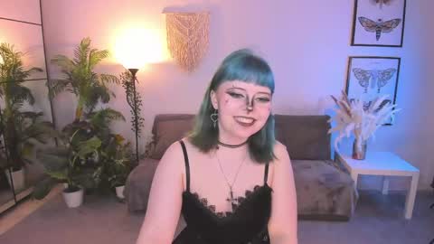 Lolly   online show from 05/01/26, 04:33